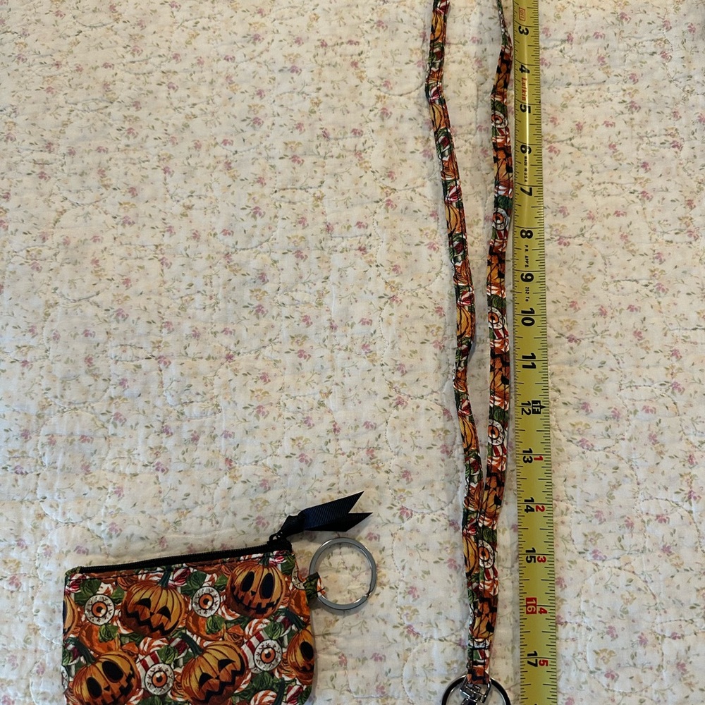 Card holder coin purse on a lanyard. Fall colors Halloween theme jack o lantern - Picture 4 of 6